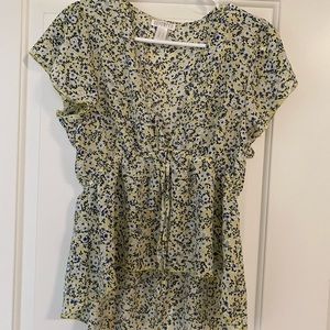 Revamped high-low peplum blouse size medium